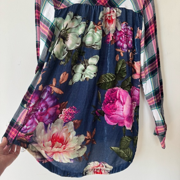 Tolani Blue and Pink Floral Velvet Back Plaid Flannel Tunic Button Down XS - Picture 5 of 8